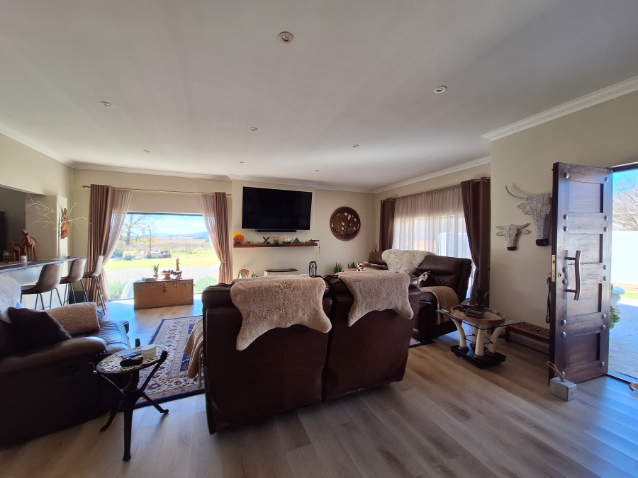 4 Bedroom Property for Sale in Memel Free State